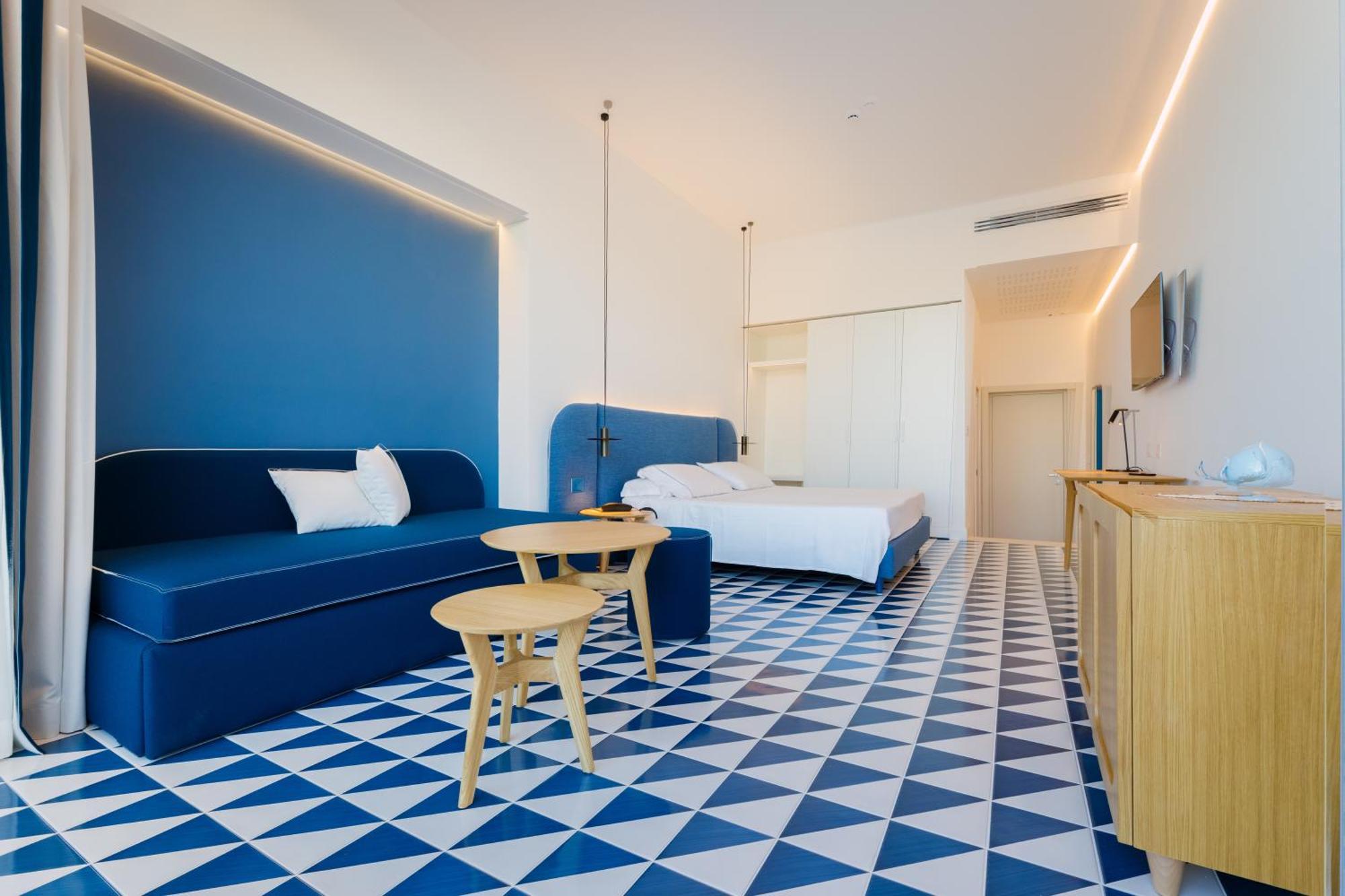 Hotel La Roccia Castro  Rum bild